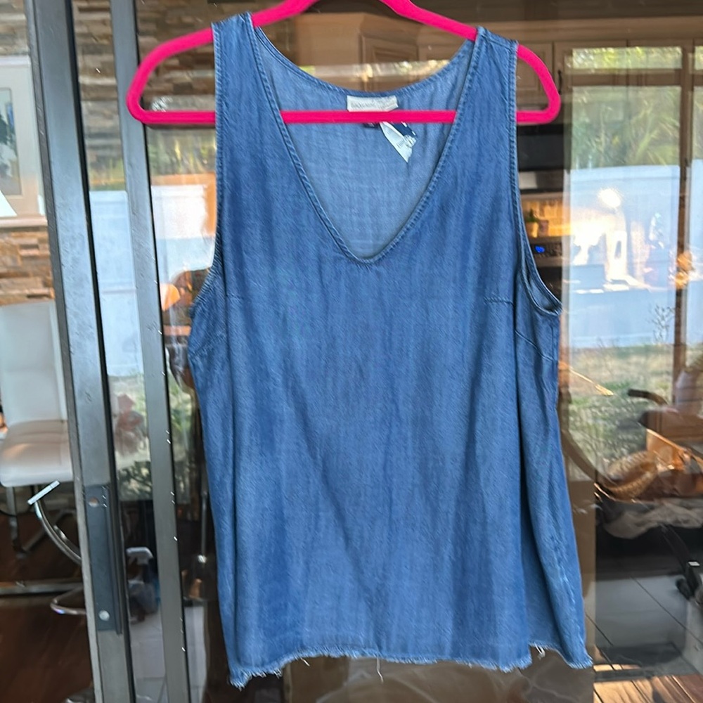 Universal Thread ladies top New 🆕